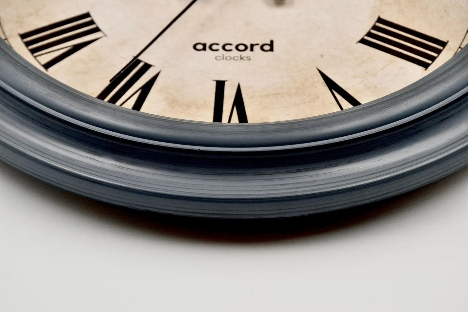 ACCORD CLOCKS Premium Contemporary Wall Clock with Silent Sweep Noiseless Movement - Charcoal Grey Frame - HD Clear Glass Surface - 11 inch / 28 cm - Model Hudson