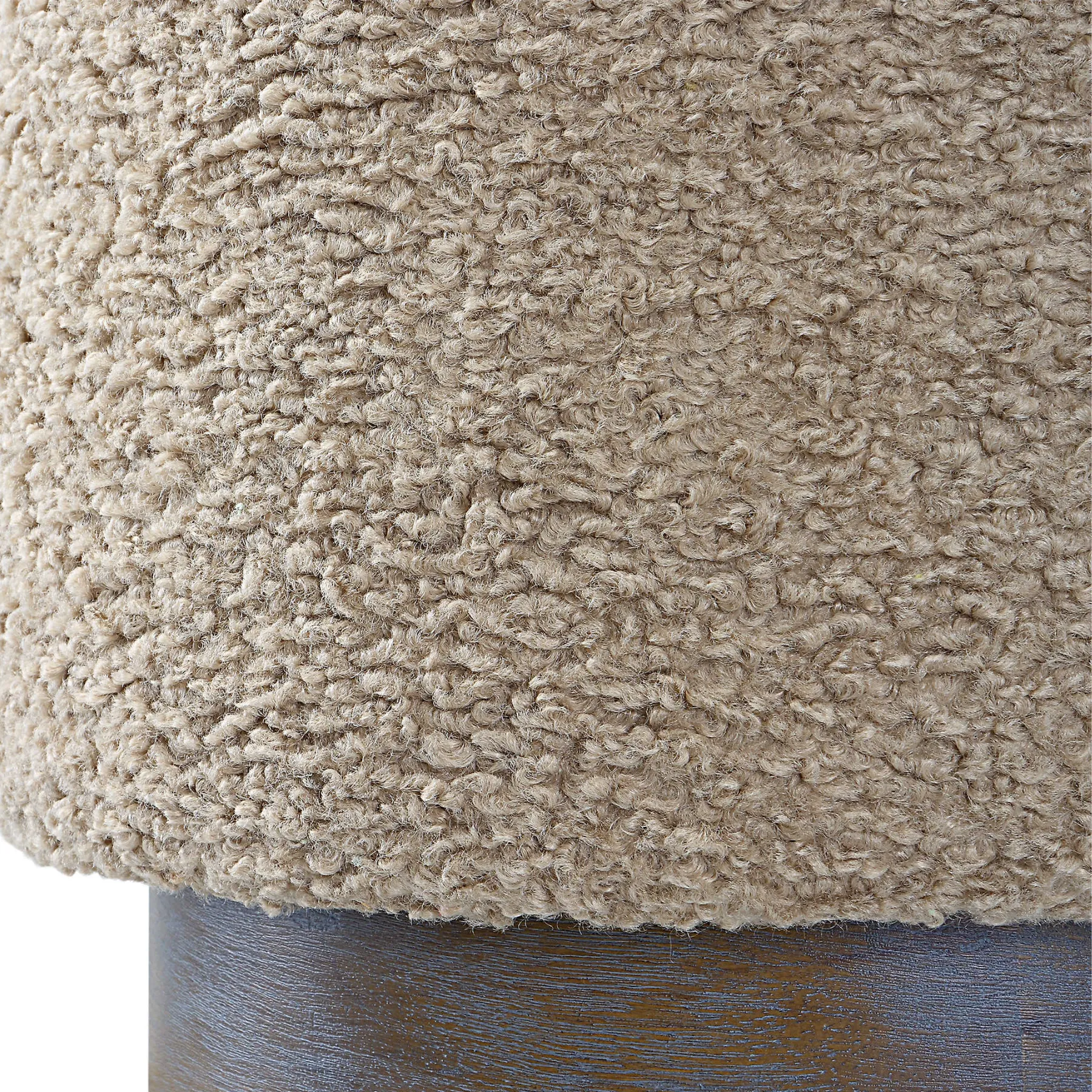 Aviana Ottoman