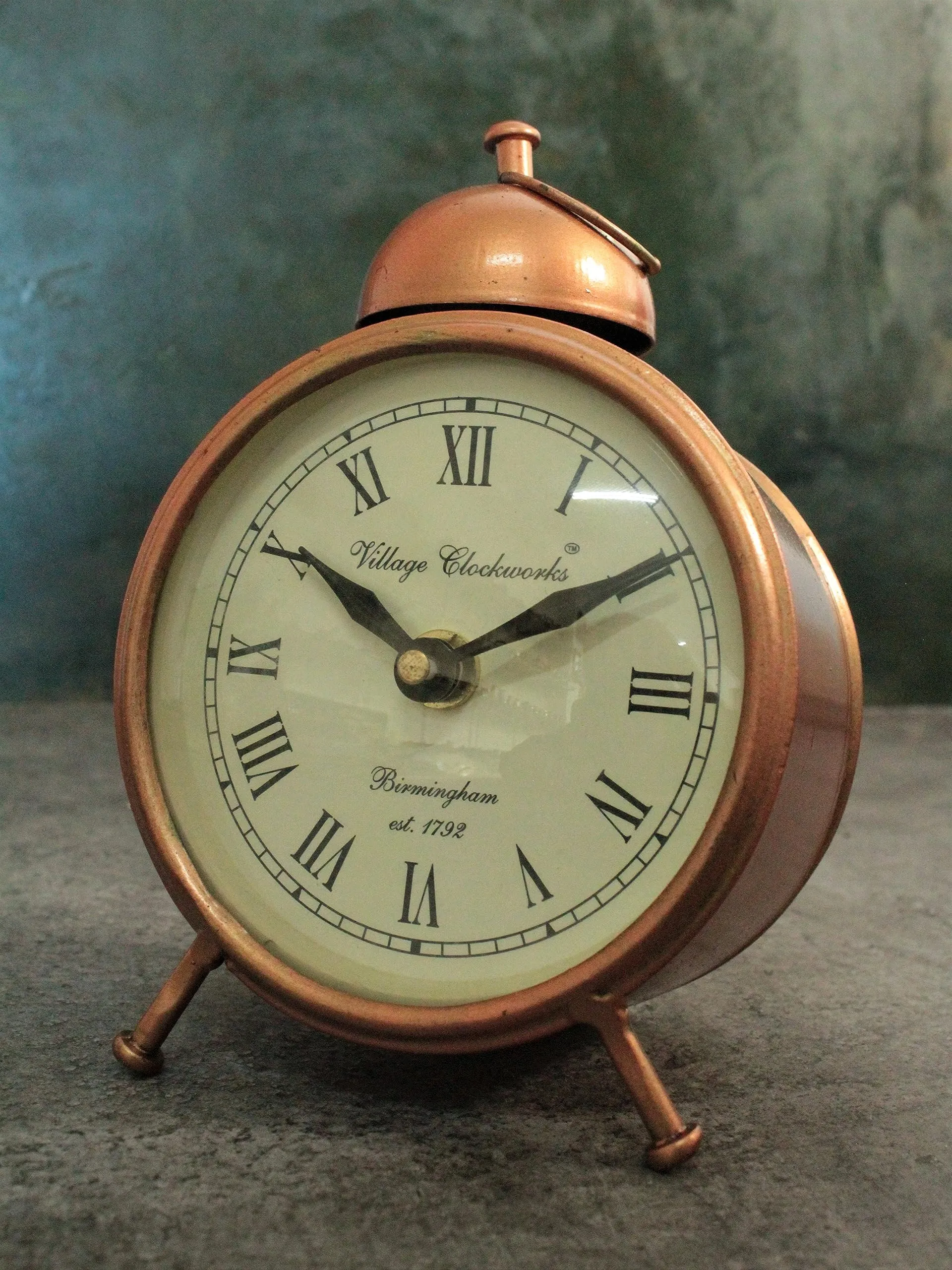 Beautiful Vintage Style Iron Handcrafted Table Clock