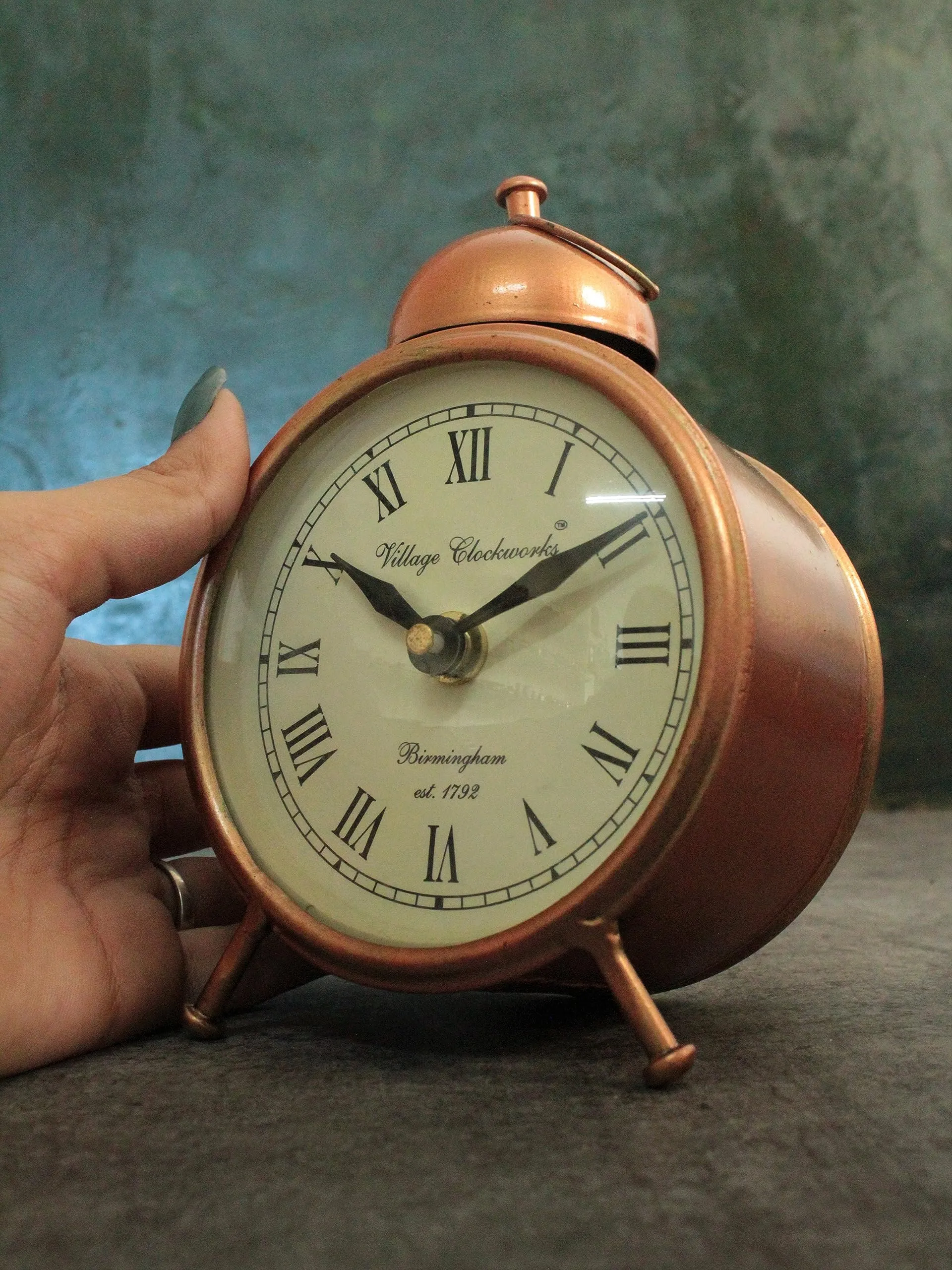 Beautiful Vintage Style Iron Handcrafted Table Clock