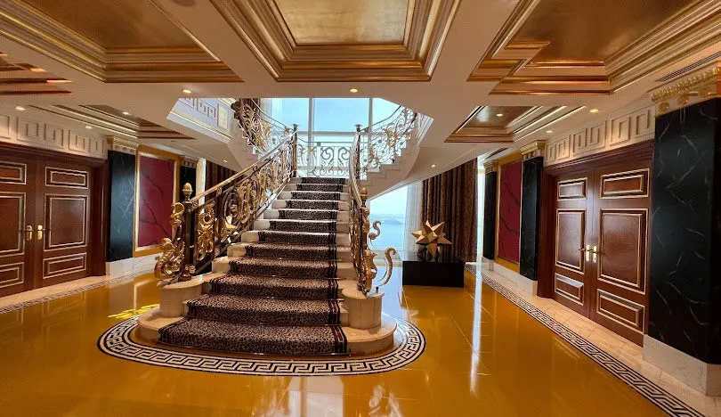 Burj Al Arab Inside Tour with Gold Cappuccino at UMA Lounge