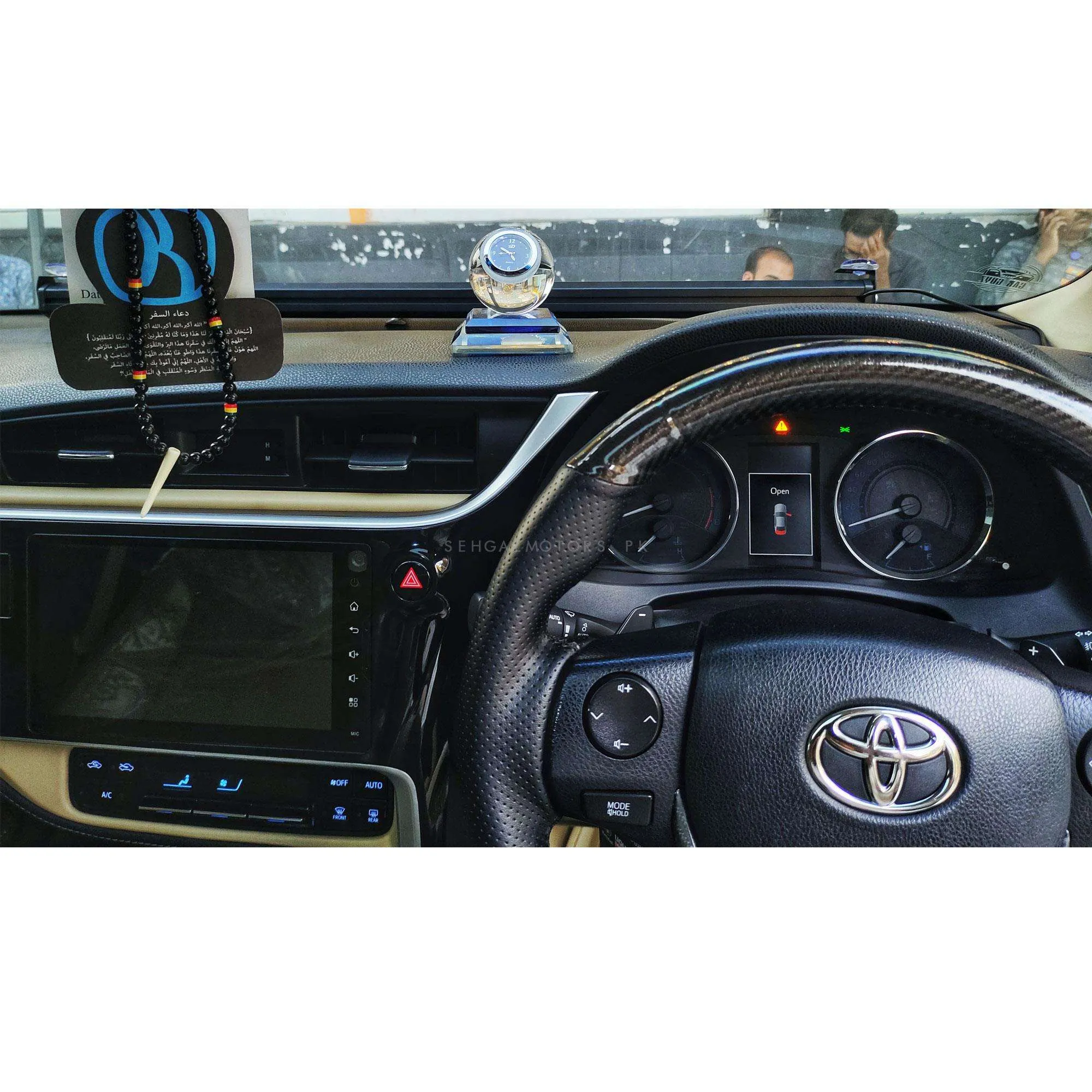 Car Dashboard Elegant Glass Globe Clock