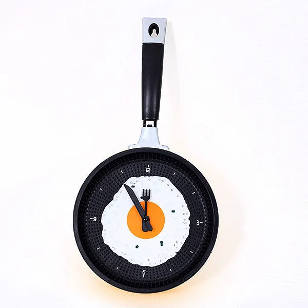 Creative Omelette Fry Pan Kitchen Fried Egg Design Wall Clock Decor