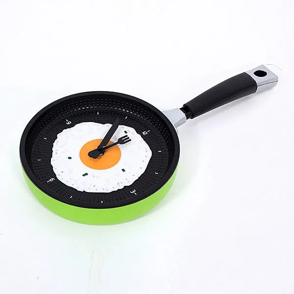 Creative Omelette Fry Pan Kitchen Fried Egg Design Wall Clock Decor