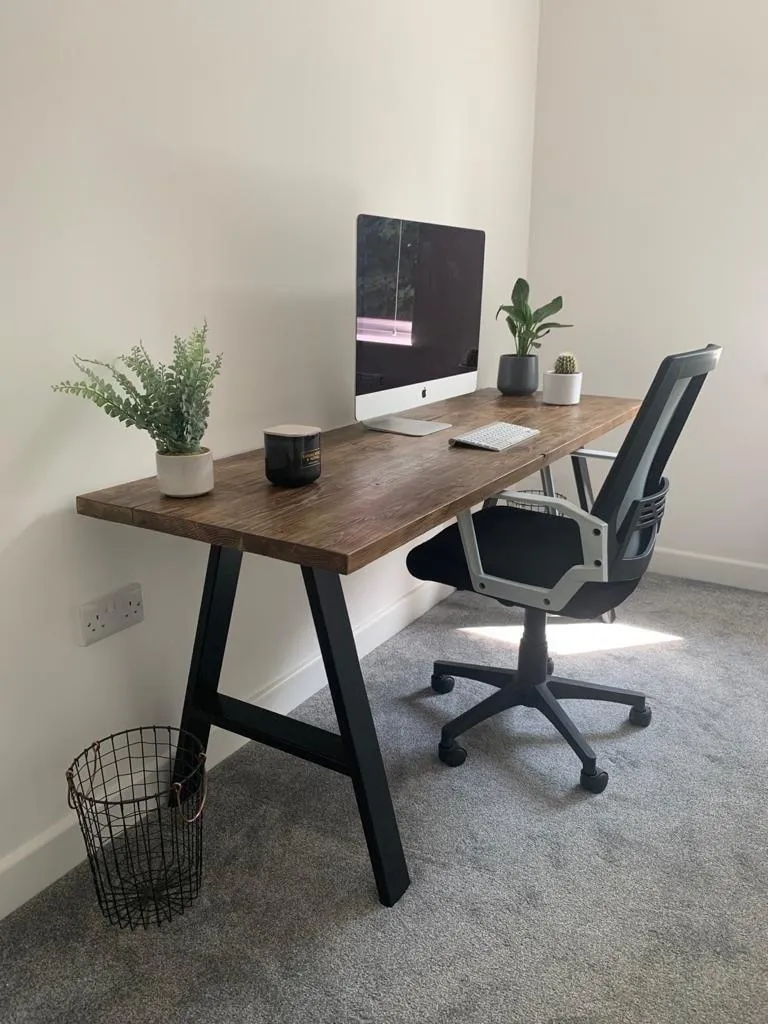 GG | Rustic Solid Wood Gaming Desk - Rustic Oak
