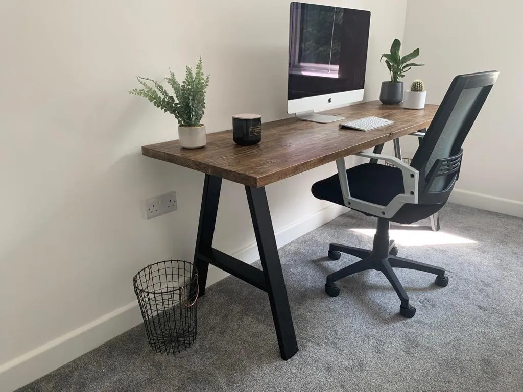 GG | Rustic Solid Wood Gaming Desk - Rustic Oak