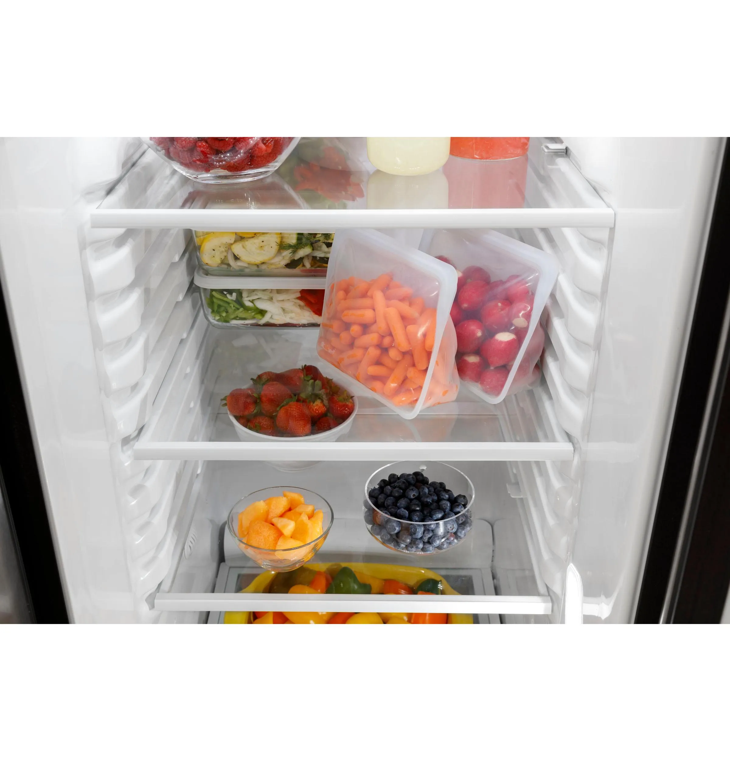 GSS25GYPFS GE® 25.3 Cu. Ft. Side-By-Side Refrigerator