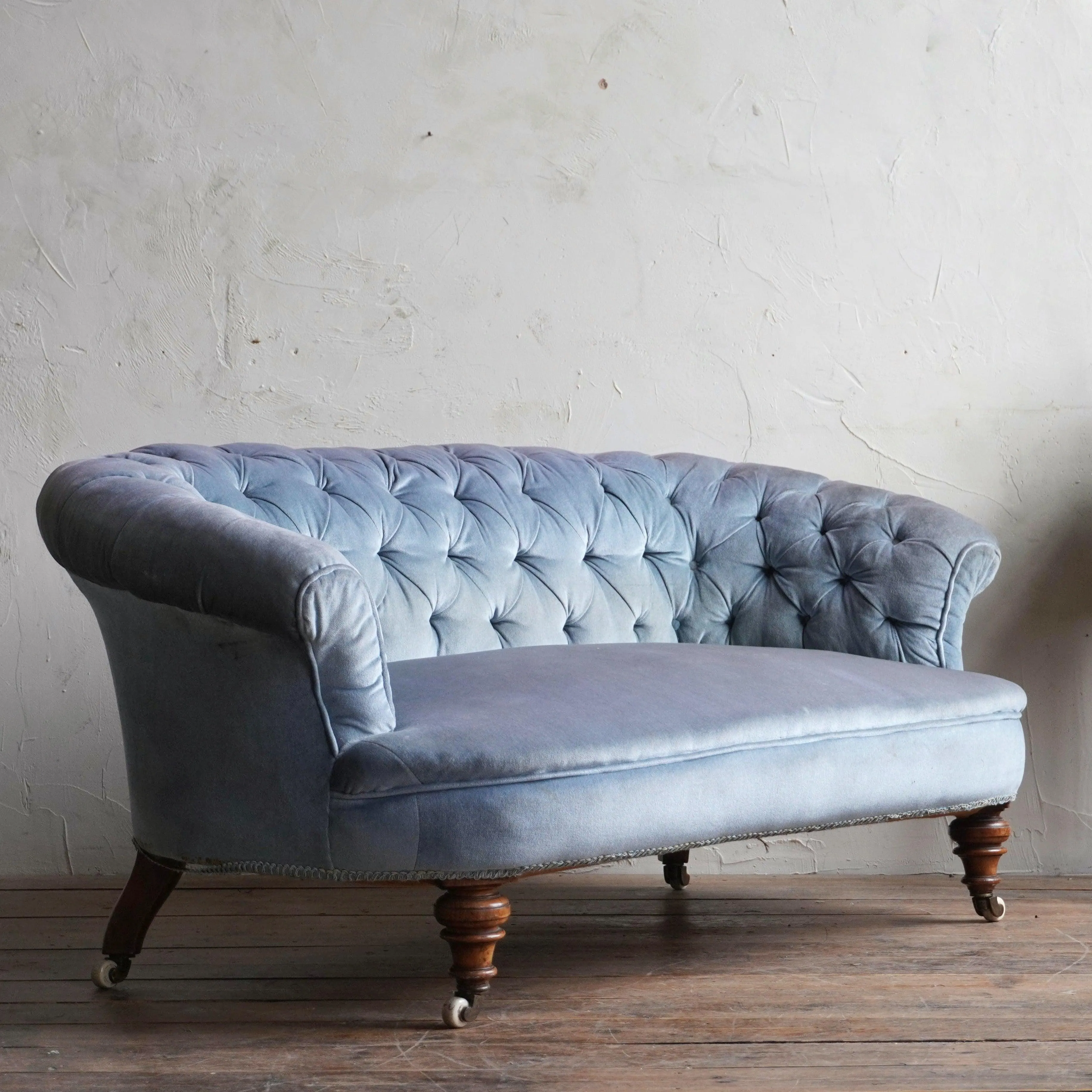 Hampton & Sons Sofa