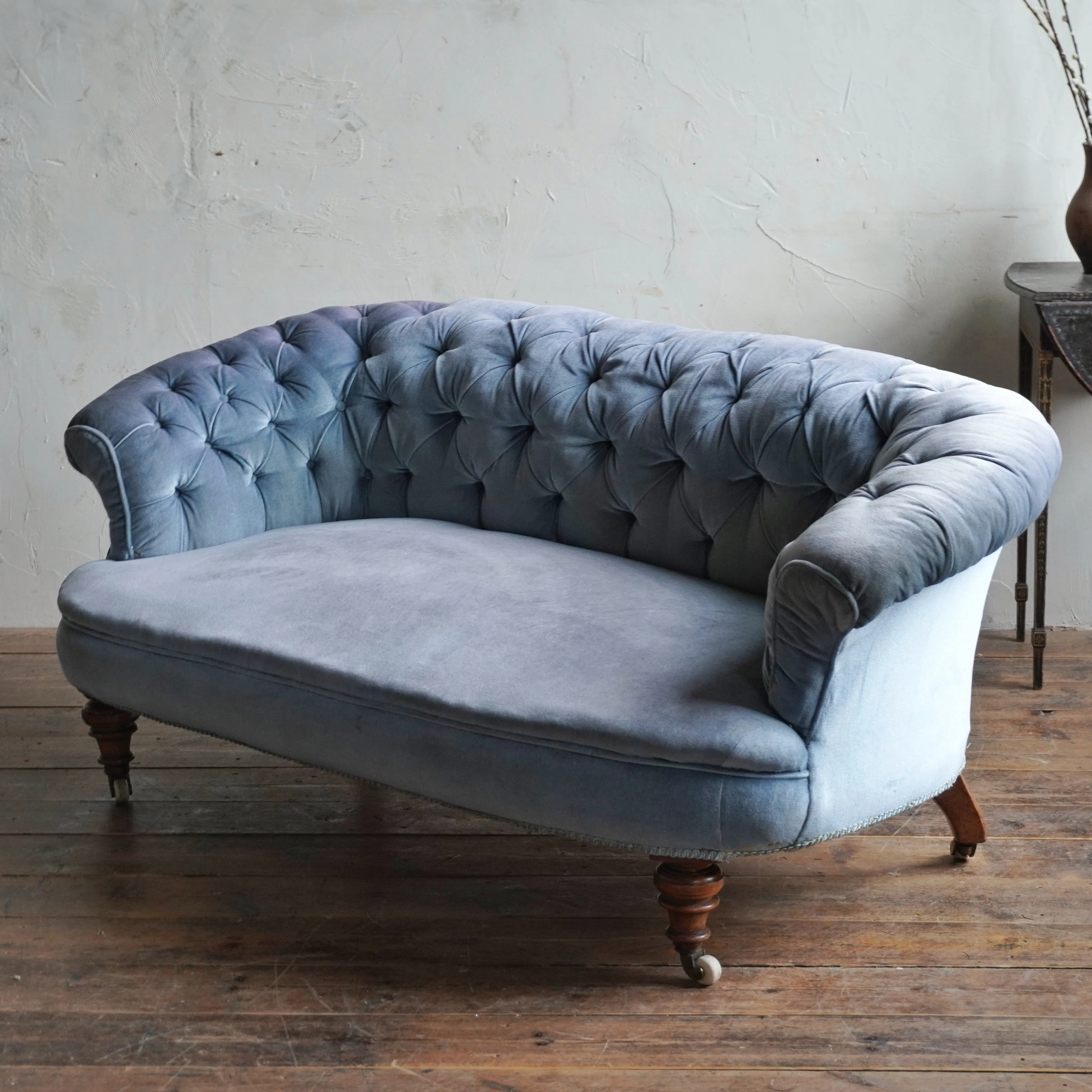 Hampton & Sons Sofa