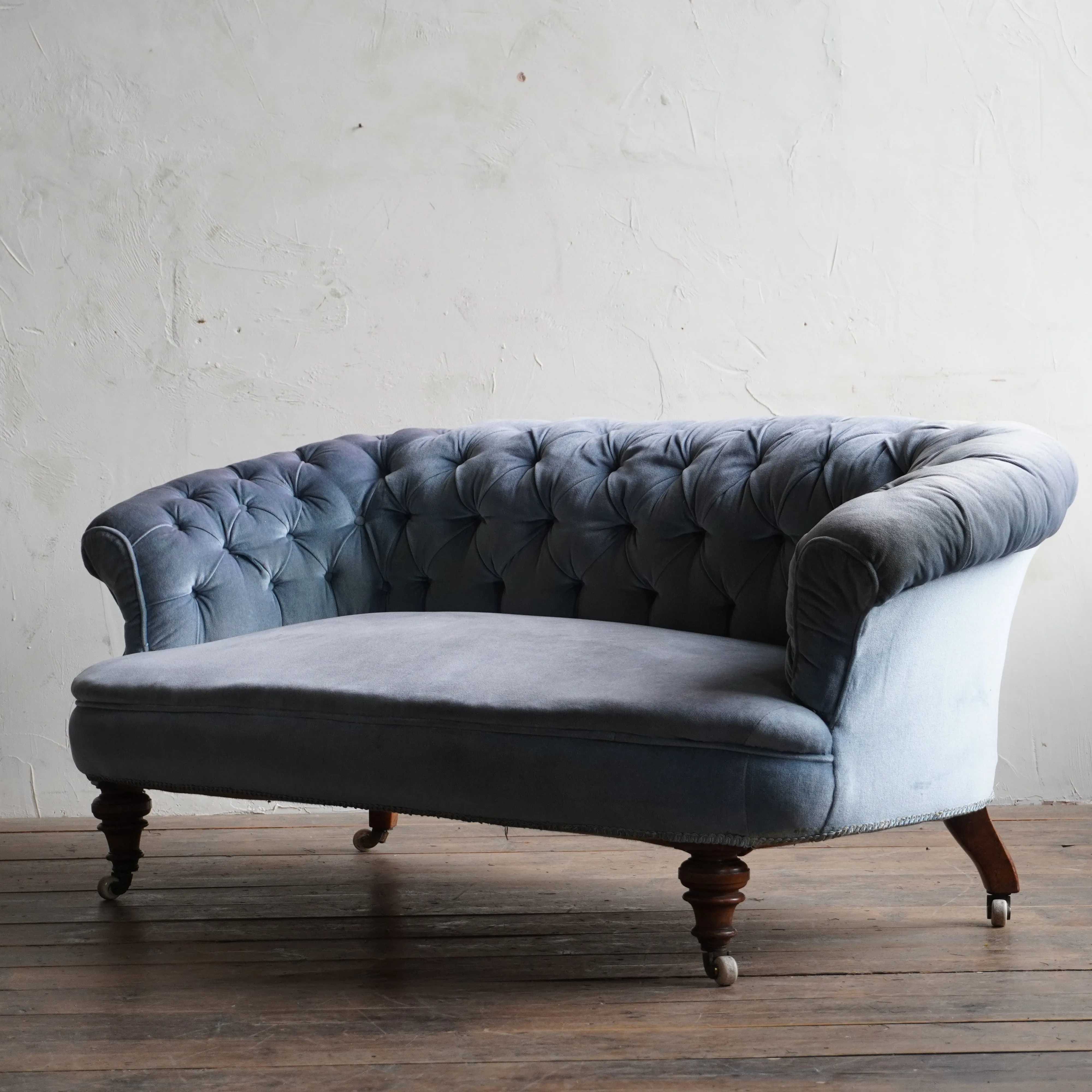 Hampton & Sons Sofa