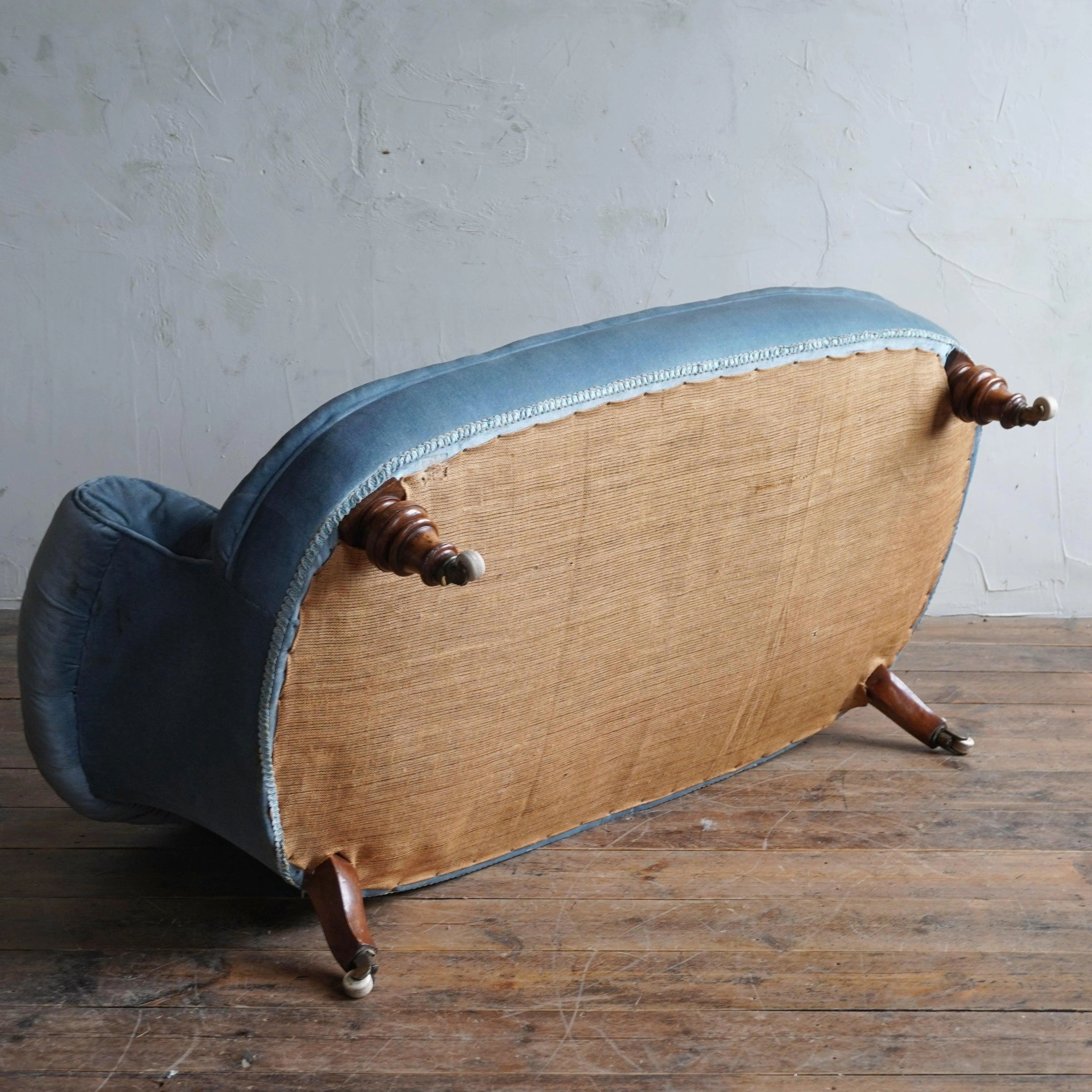 Hampton & Sons Sofa