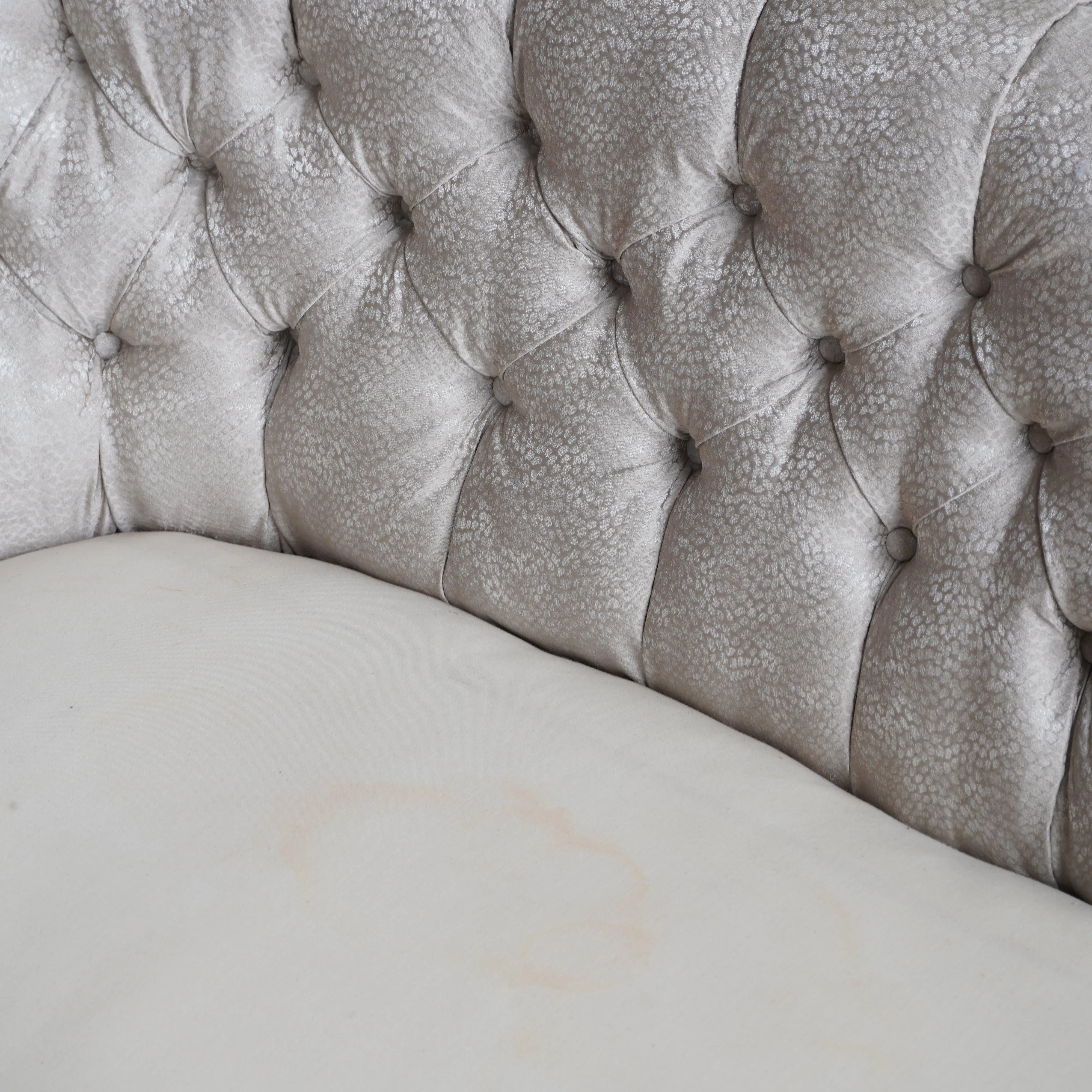 Howard and Sons Chaise Longue