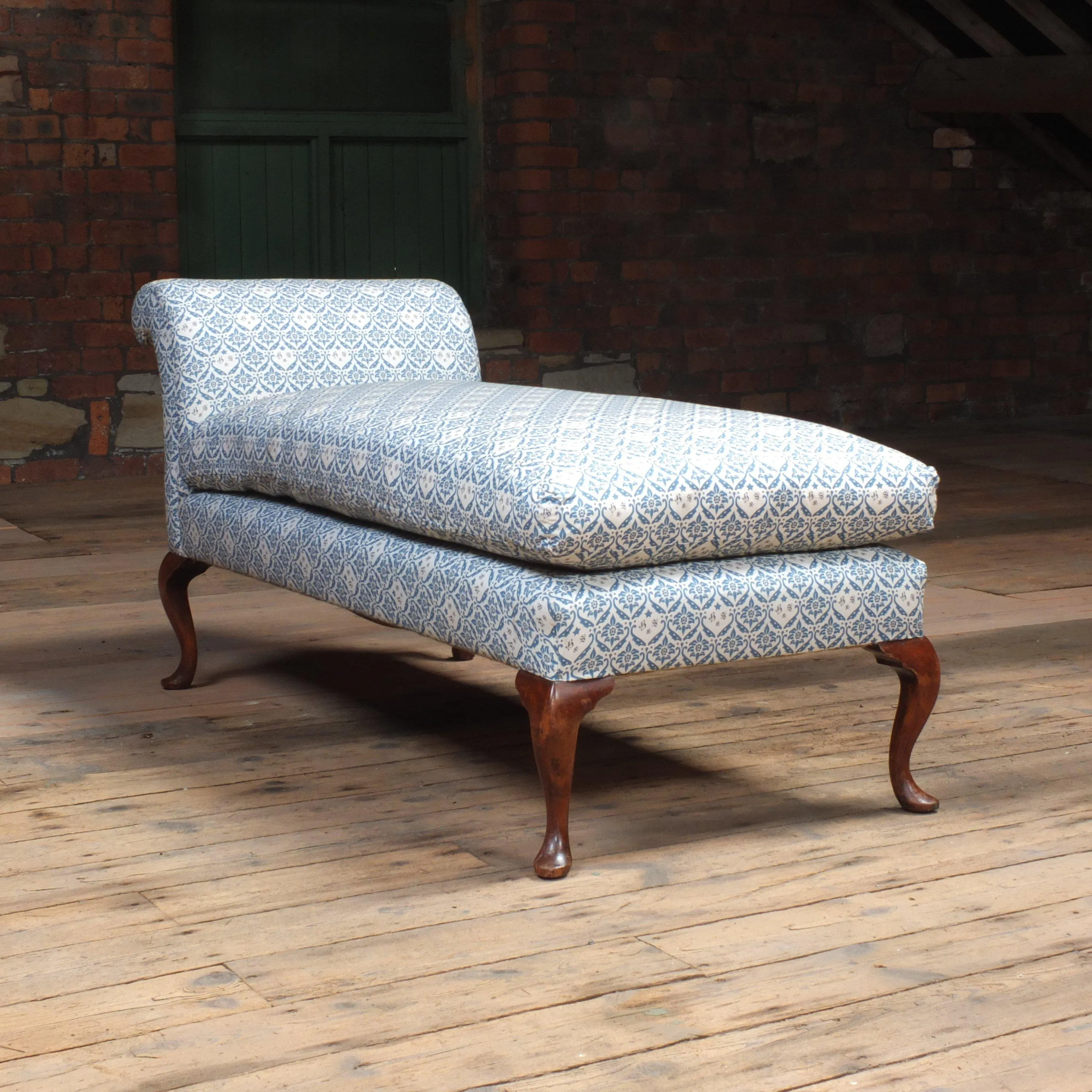 Howard and son's Chaise Lounge Daybed