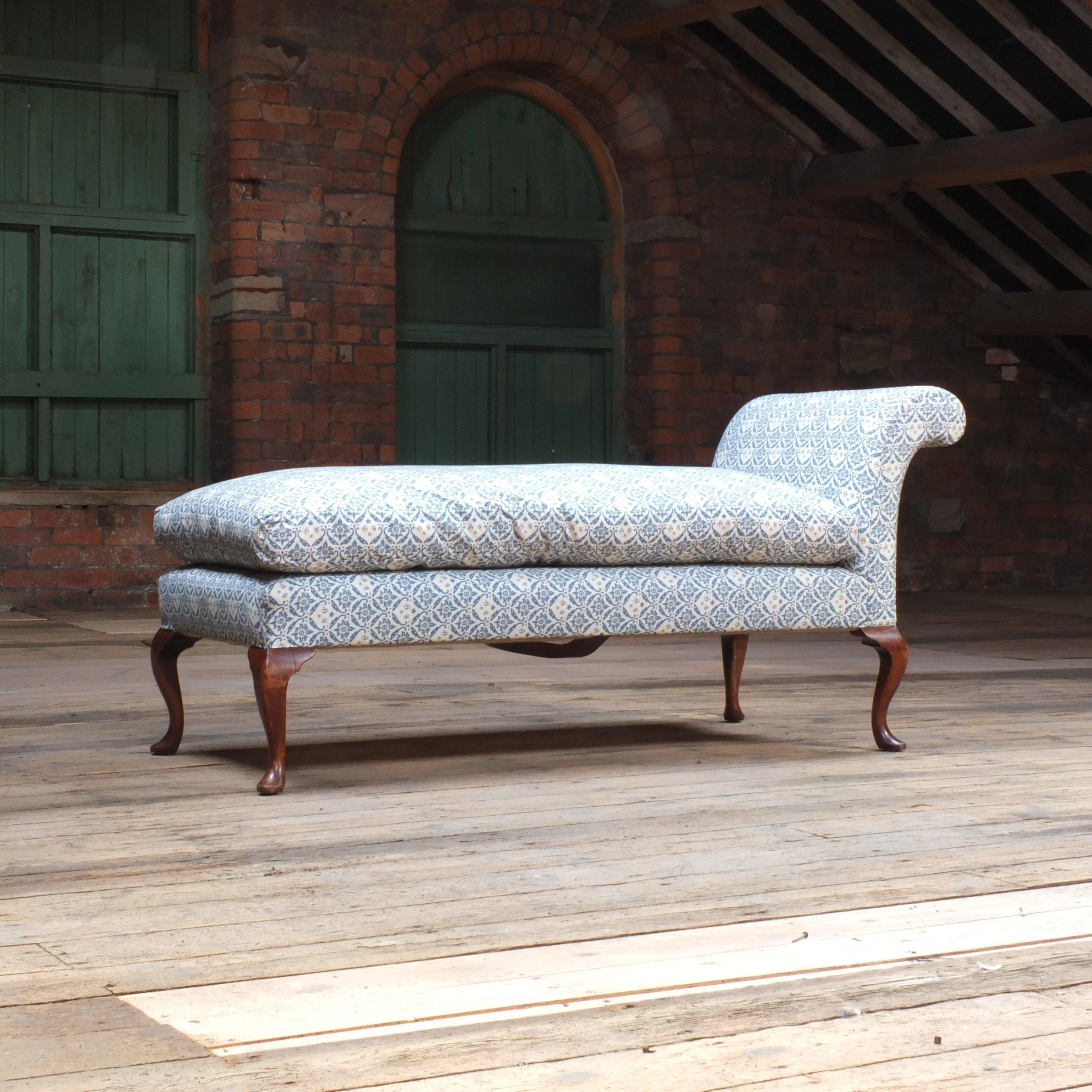 Howard and son's Chaise Lounge Daybed