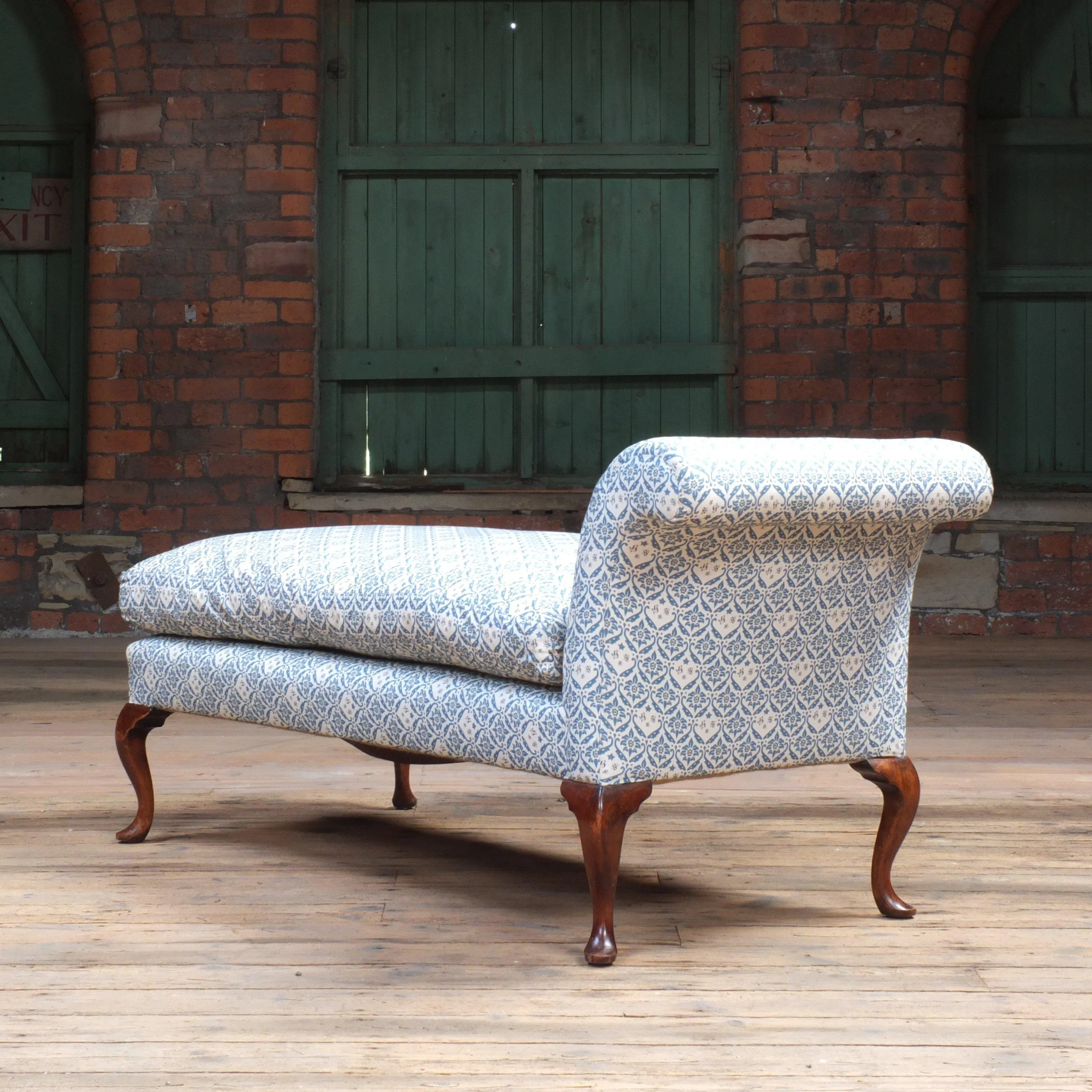 Howard and son's Chaise Lounge Daybed