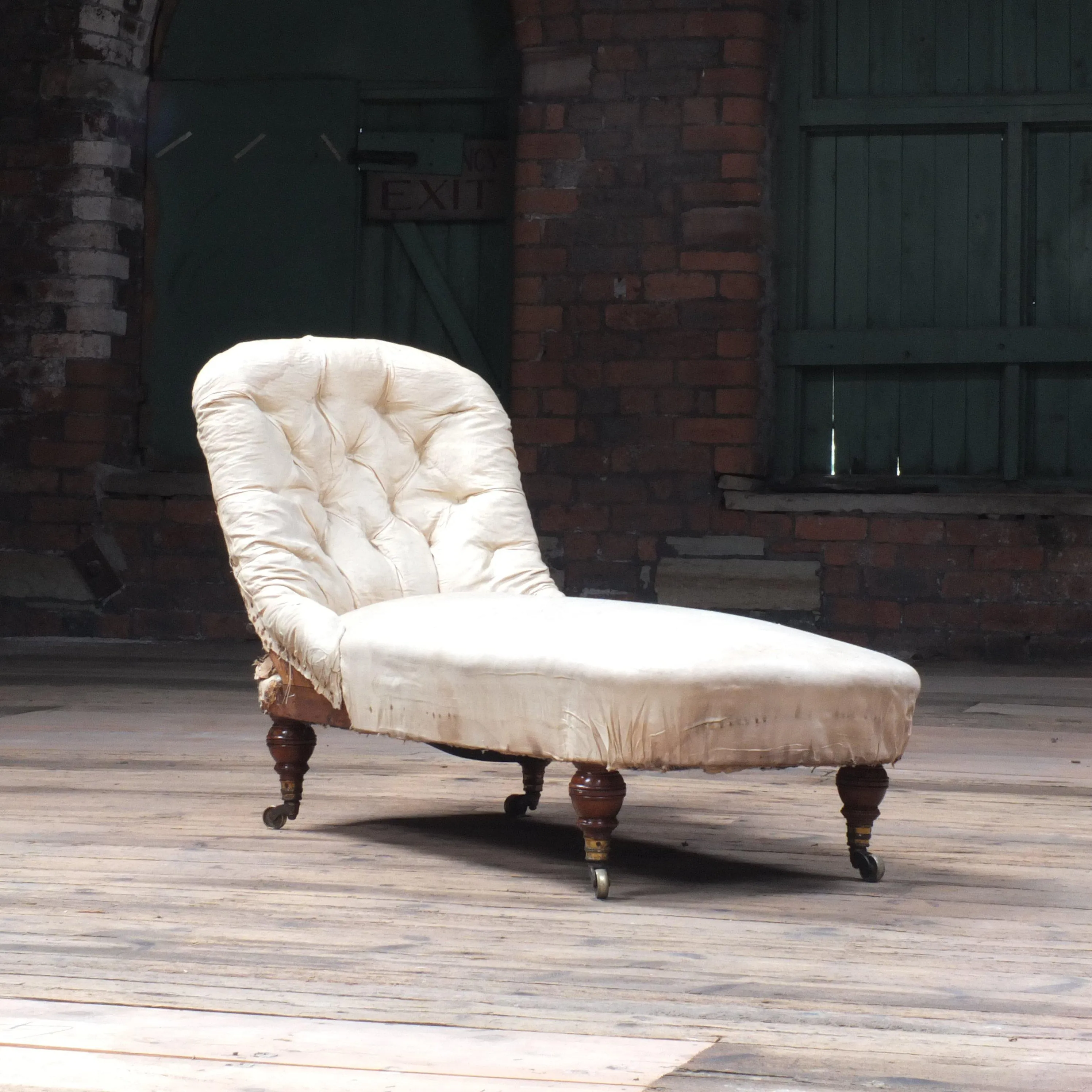 Howard and son's Chaise Lounge / daybed