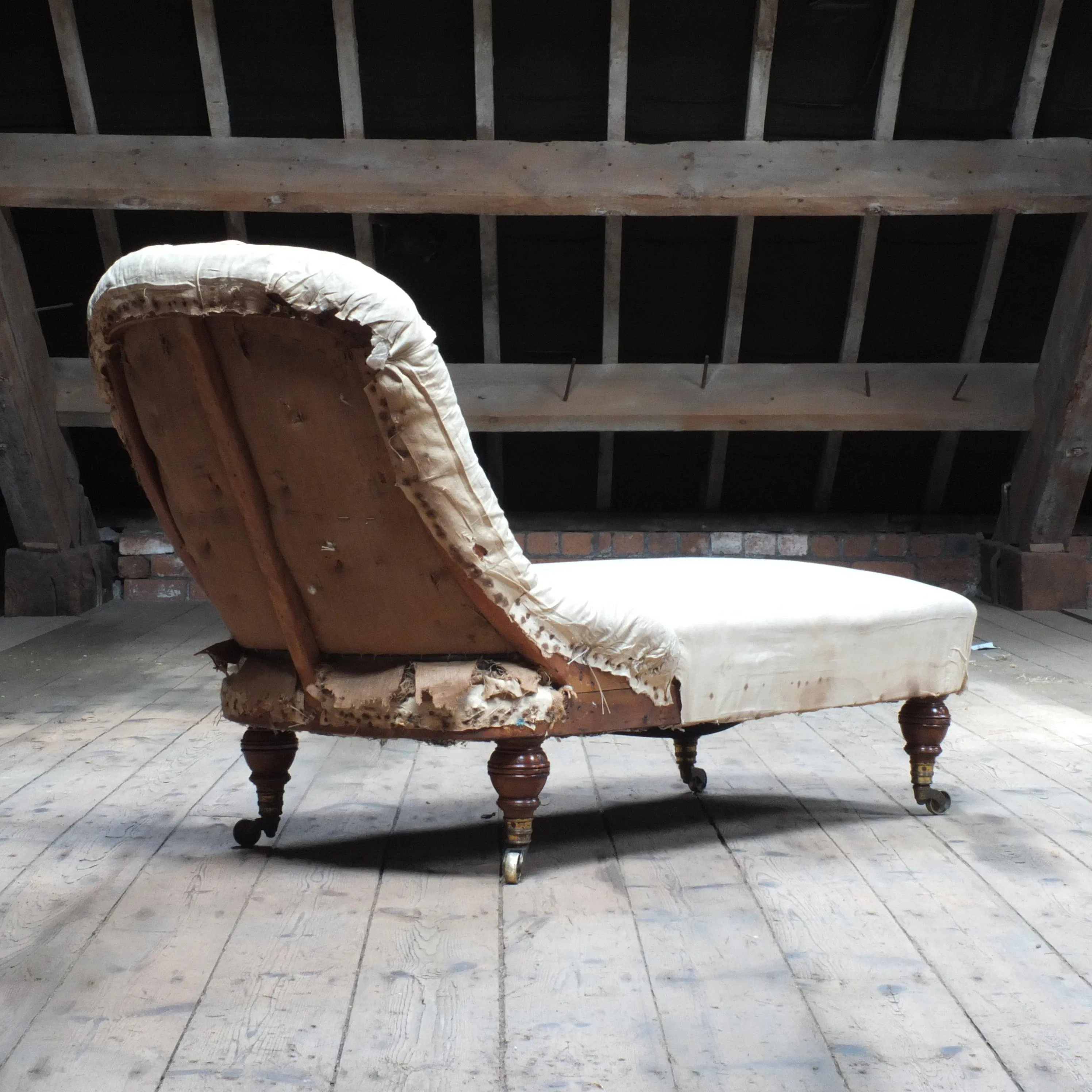 Howard and son's Chaise Lounge / daybed