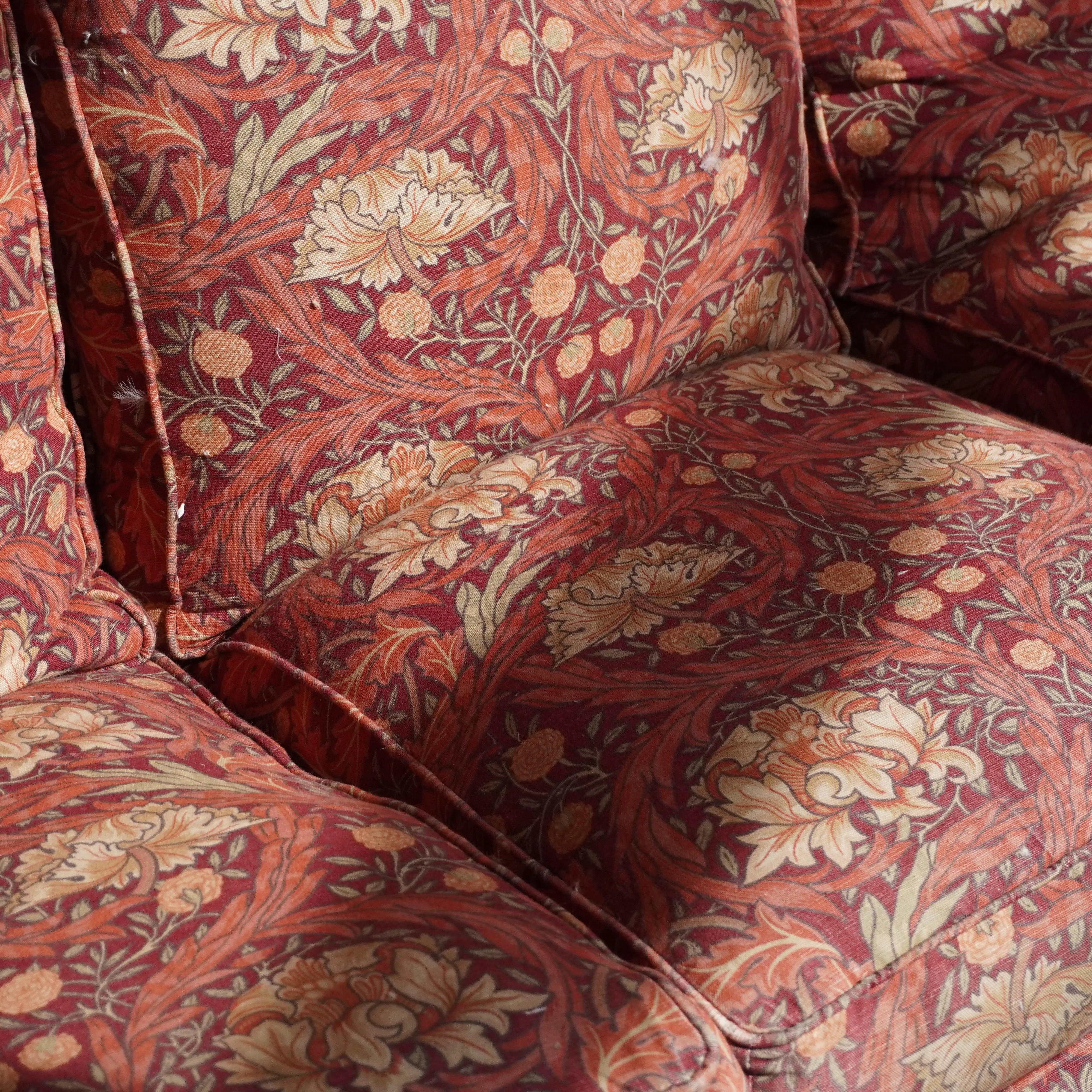 Howard Style Sofa