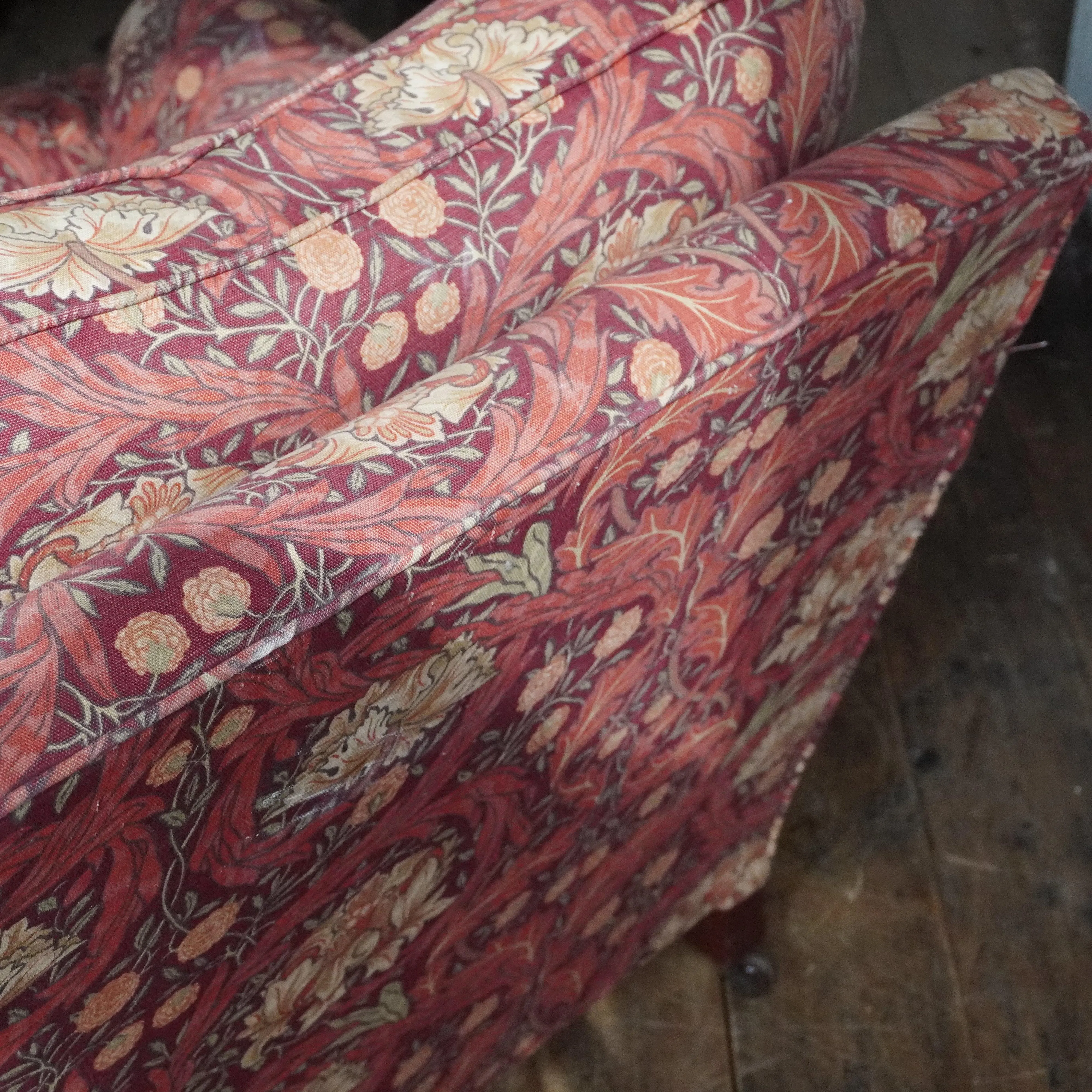 Howard Style Sofa