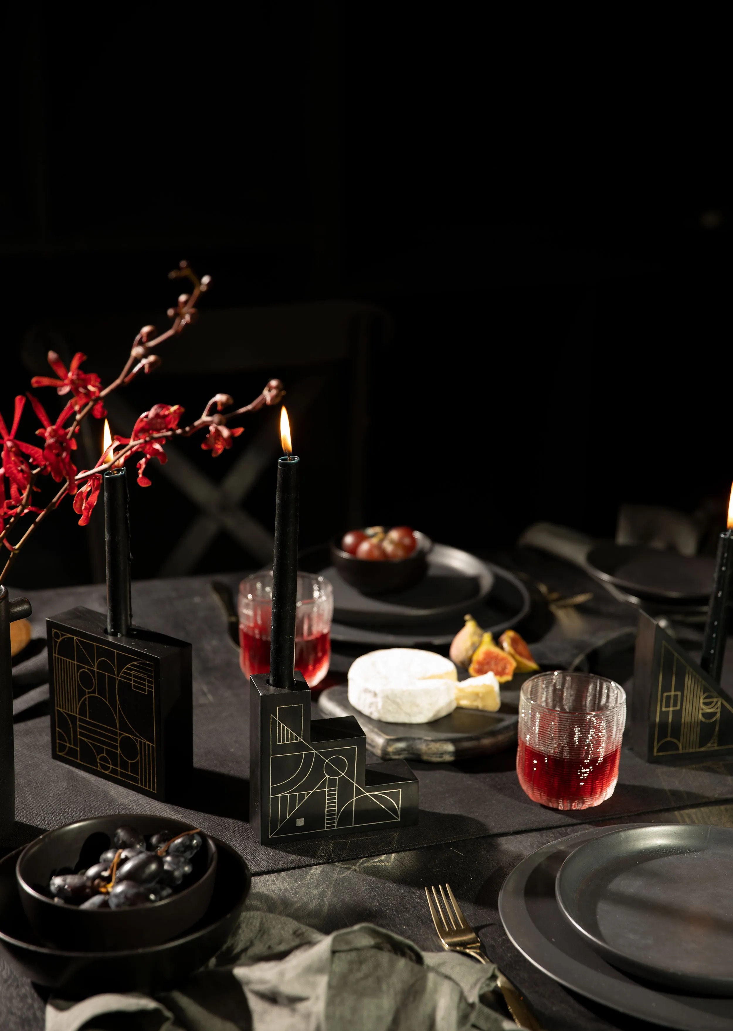 INGRID SMALL SQUARE CANDLEHOLDER