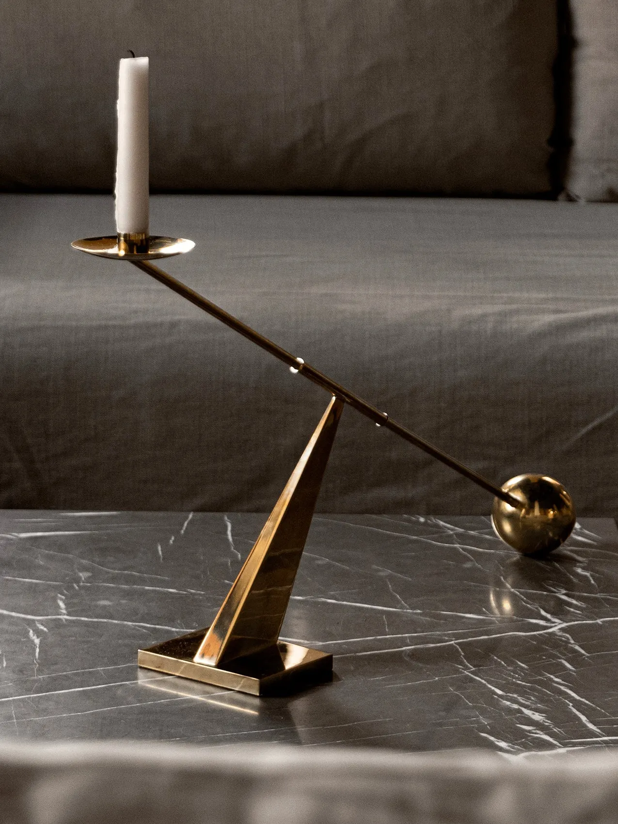Interconnect Candle Holder