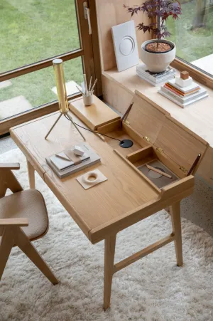 Kaat Desk Table