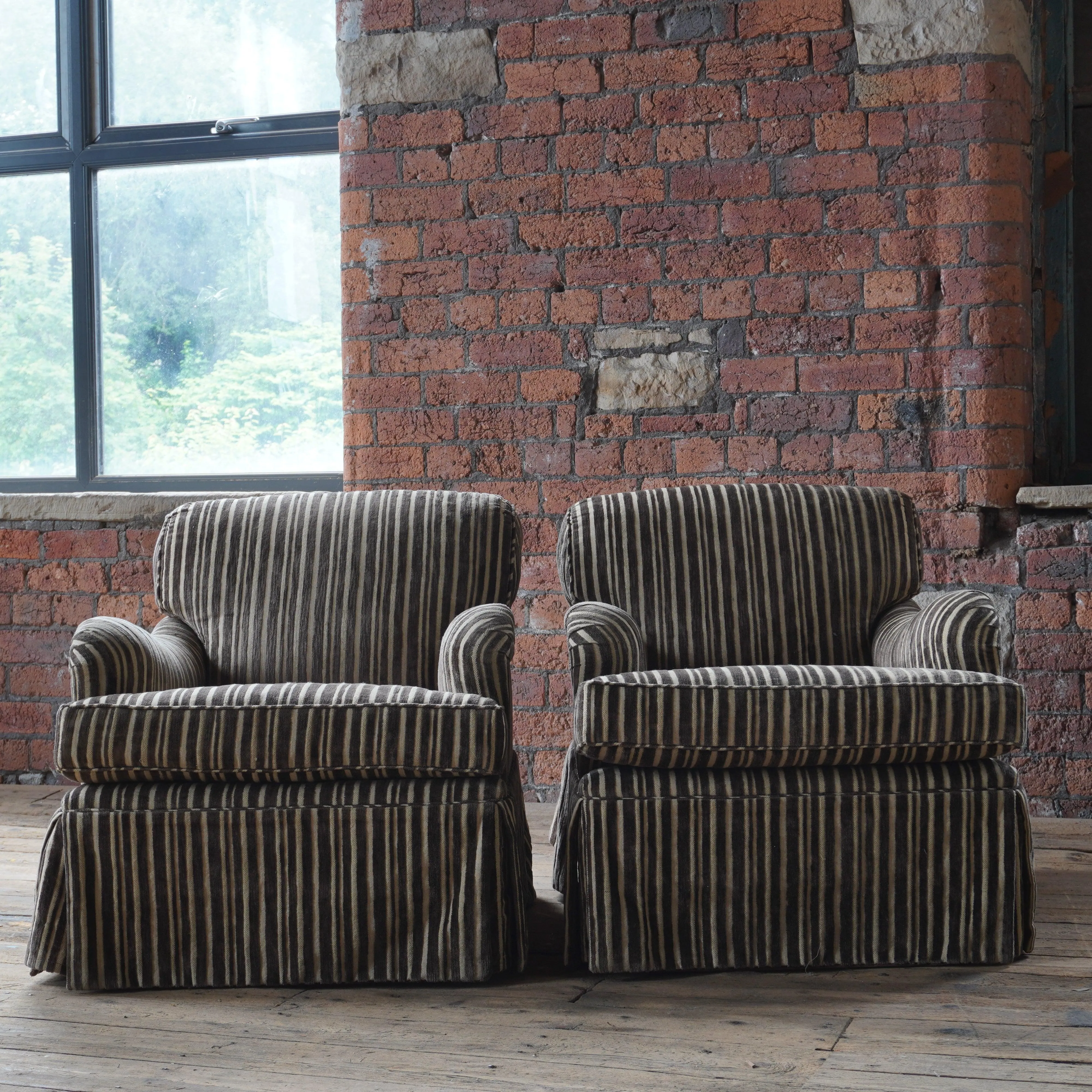 Pair of Howard Chairs Ltd - bridgewater - howard and sons