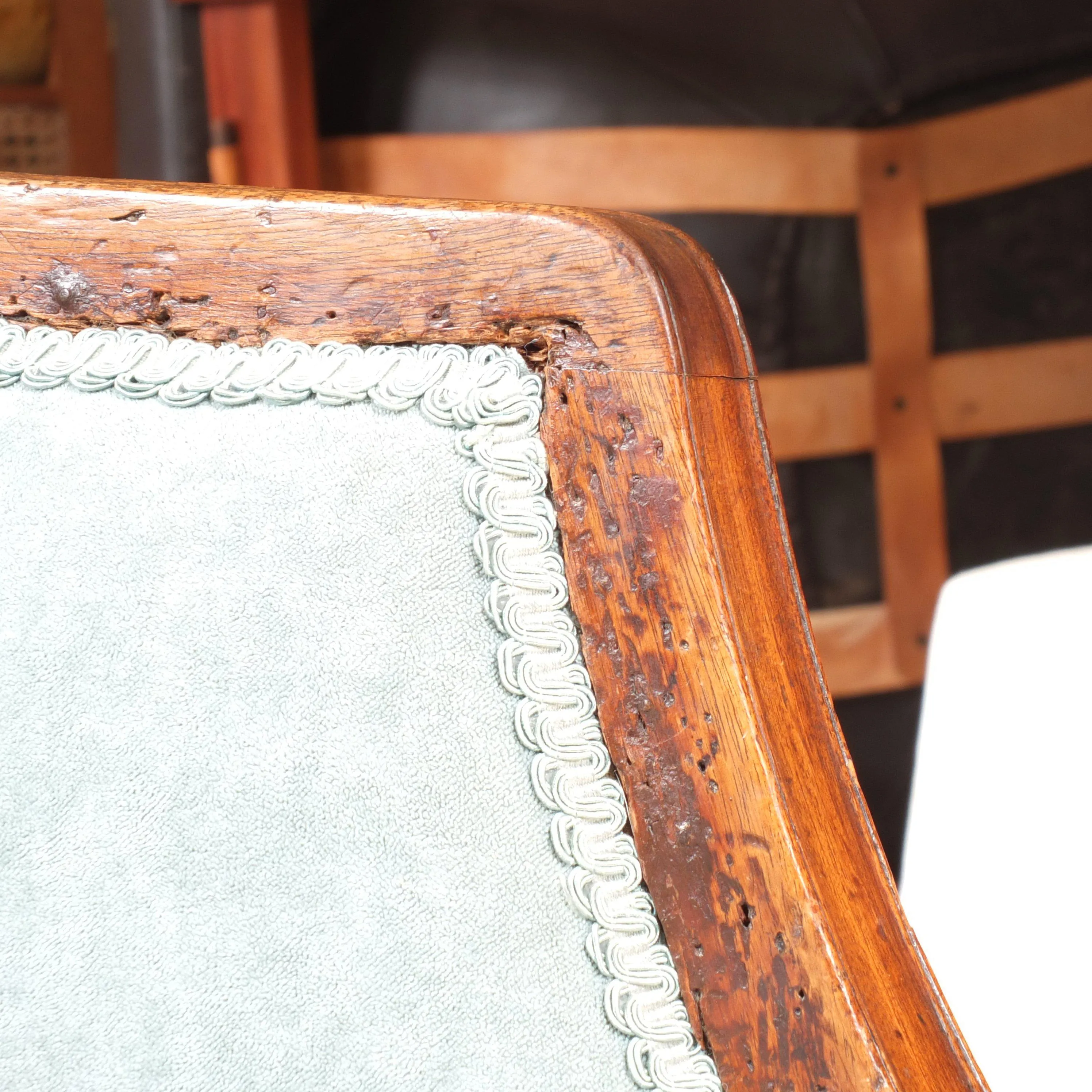 Rare Georgian curved sofa