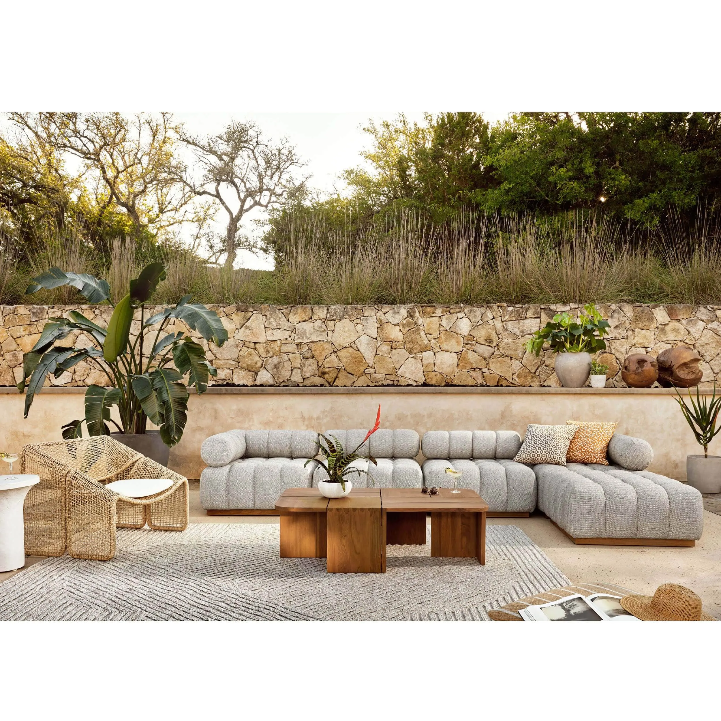 Roma Outdoor 3 Piece Sectional w/Ottoman