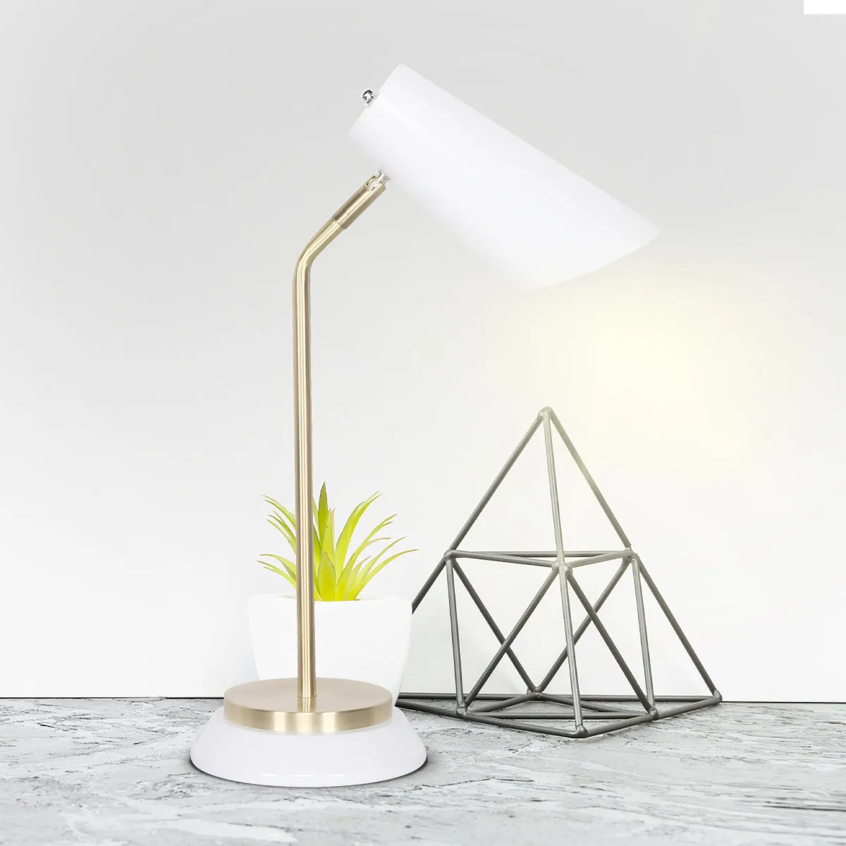Sarantino Task Desk or Table Lamp (White/Brass)
