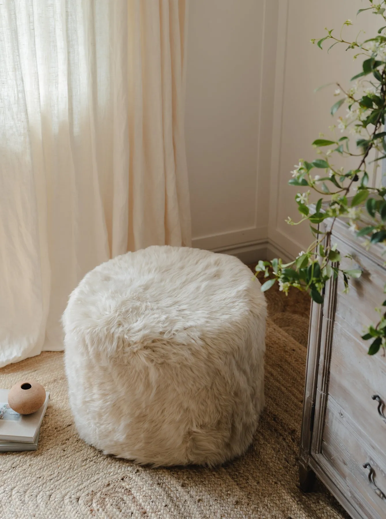 Sheepskin Pouffe Circular - Cream