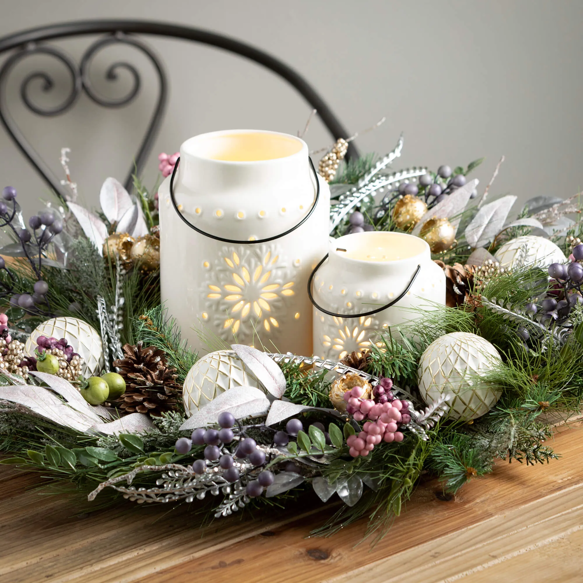 SNOWFLAKE LANTERN