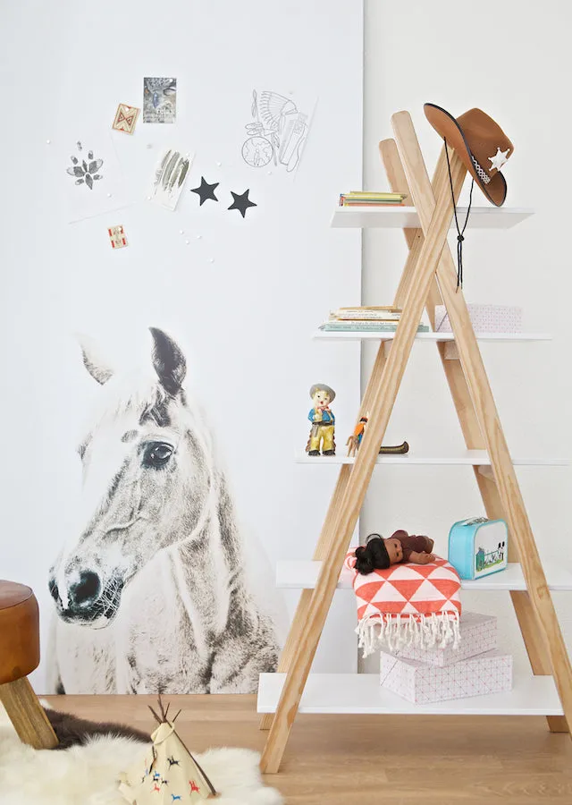TIPI White Bookcase